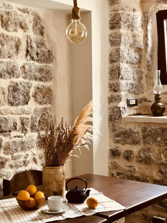Guesthouse Giraffe Донья-Ластва Экстерьер фото